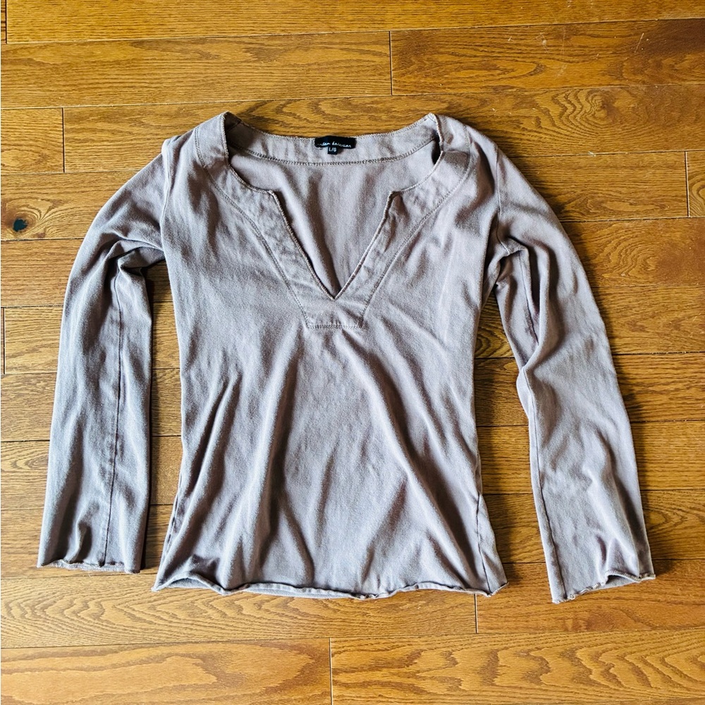 Urban Behavior Long Sleeve V-Neck Top - Taupe